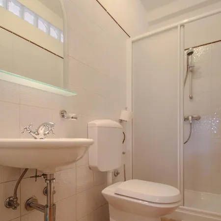 Viviana Damir A2 Apartment *